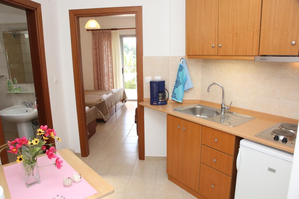 Kastoria Hotel Apartments Chaniotis Zimmer foto